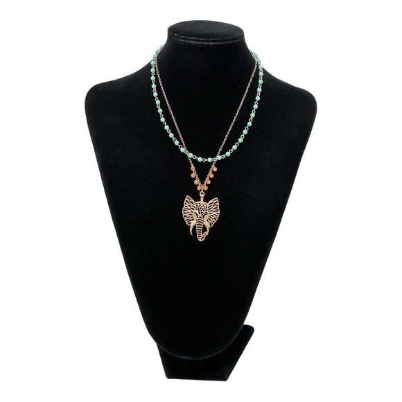 David Aubrey Jewelry - David Aubrey Beaded Necklace Gold Tone Elephant Pendant.